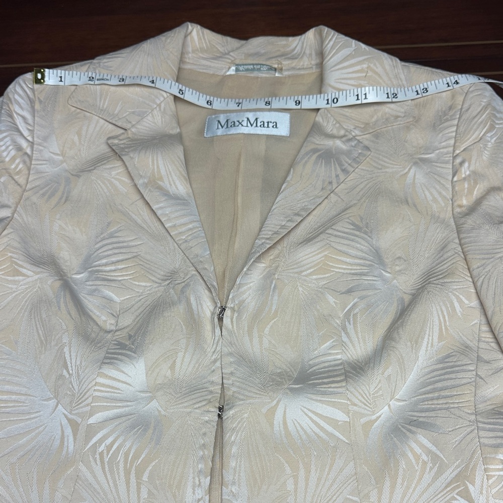 Max Mara Beige Jacquard Skirt Suit • Elegant Tailored Two-Piece • Size 6 - Picture 3 of 16